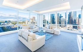 Penthouse 3 Bdrm Amazing Views Opposite Casino